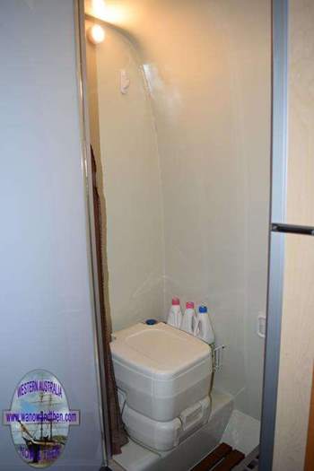 Toyota Coaster - Toilet / Shower