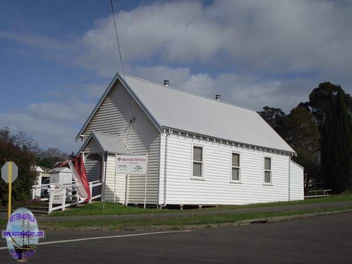 Church op-shop