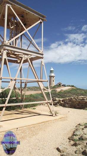 Turquoise Bay - Vlamingh Head Lighthouse