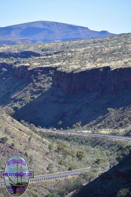 Munjina Gorge lookout