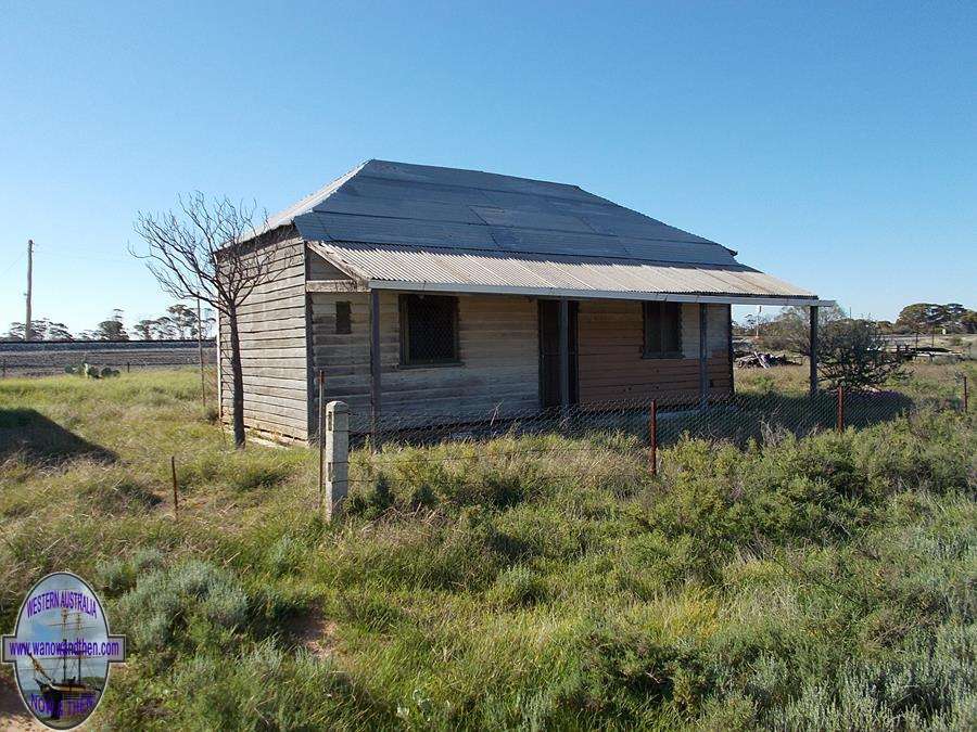 Old shack at Hines Hill