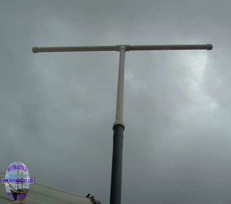 T Bar antenna