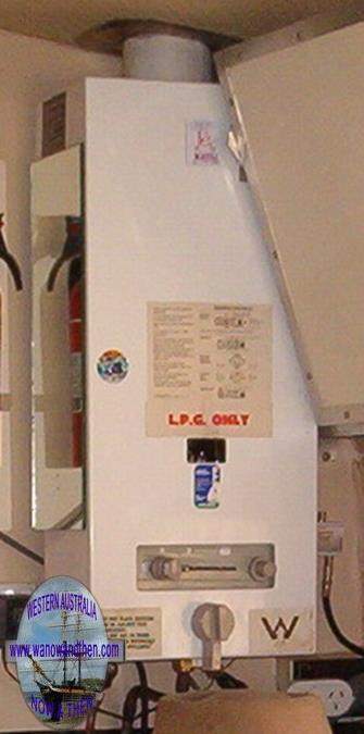 Instant gas water heater