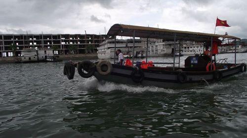 Transfer to shore from the V Spirit boat