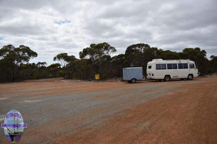 Rest area east of Lake King