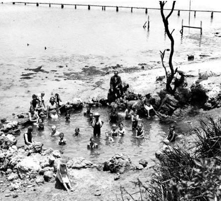 Nedlands hot pool - Lost Perth Facebook page